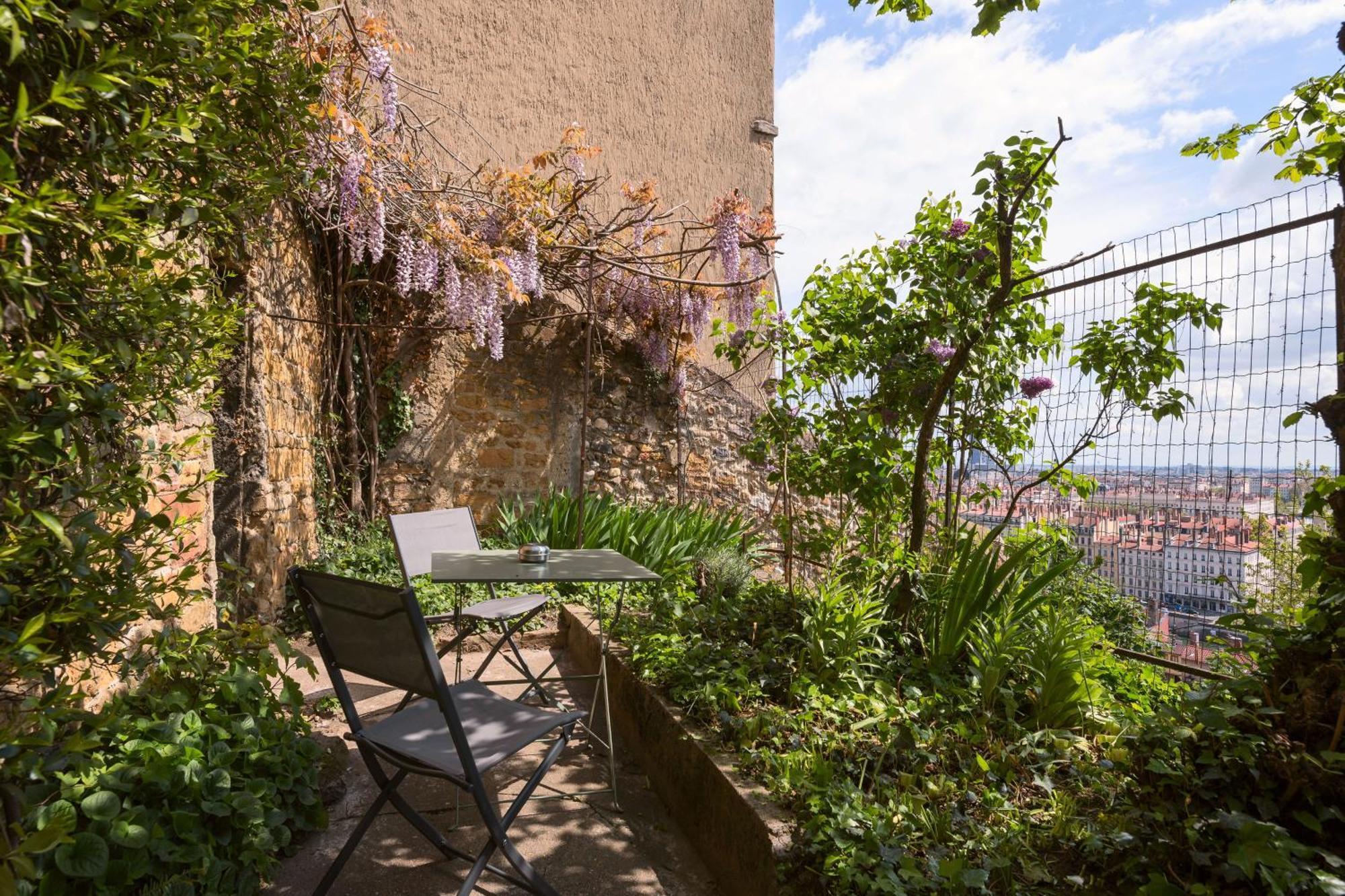 Les Jardins Du Gourguillon Apartment Lyon Bagian luar foto